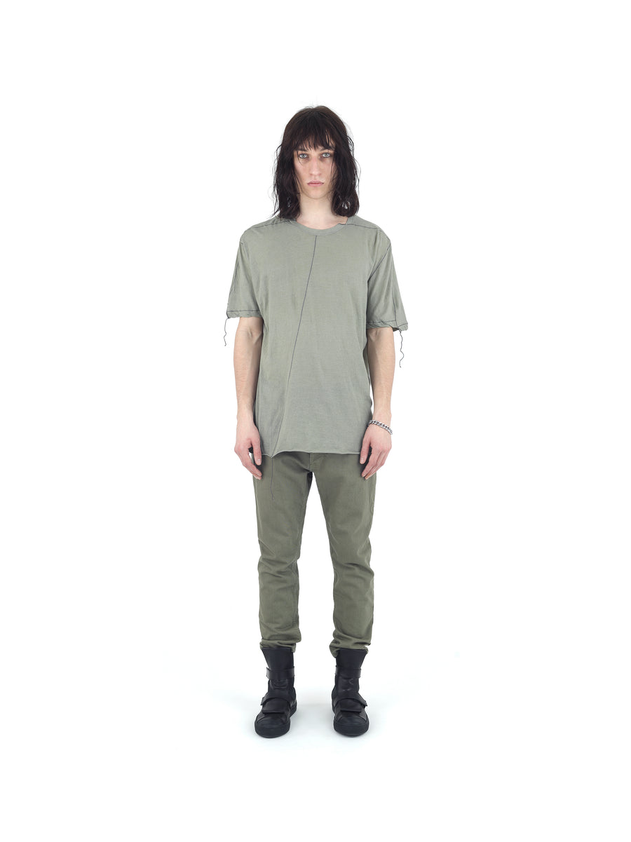 SHIFTED SEAM T-SHIRT IN TORSION JERSEY COTTON VOILE — MOSS