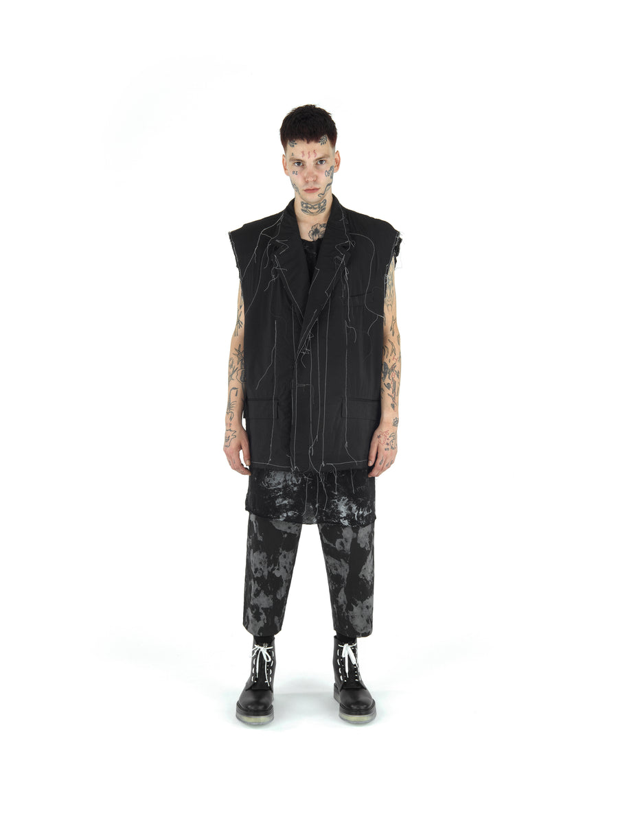 LE25 DEMI-FINISHED HAND TAILORED WOOL AND NYLON SLEEVELESS COAT — BLACK