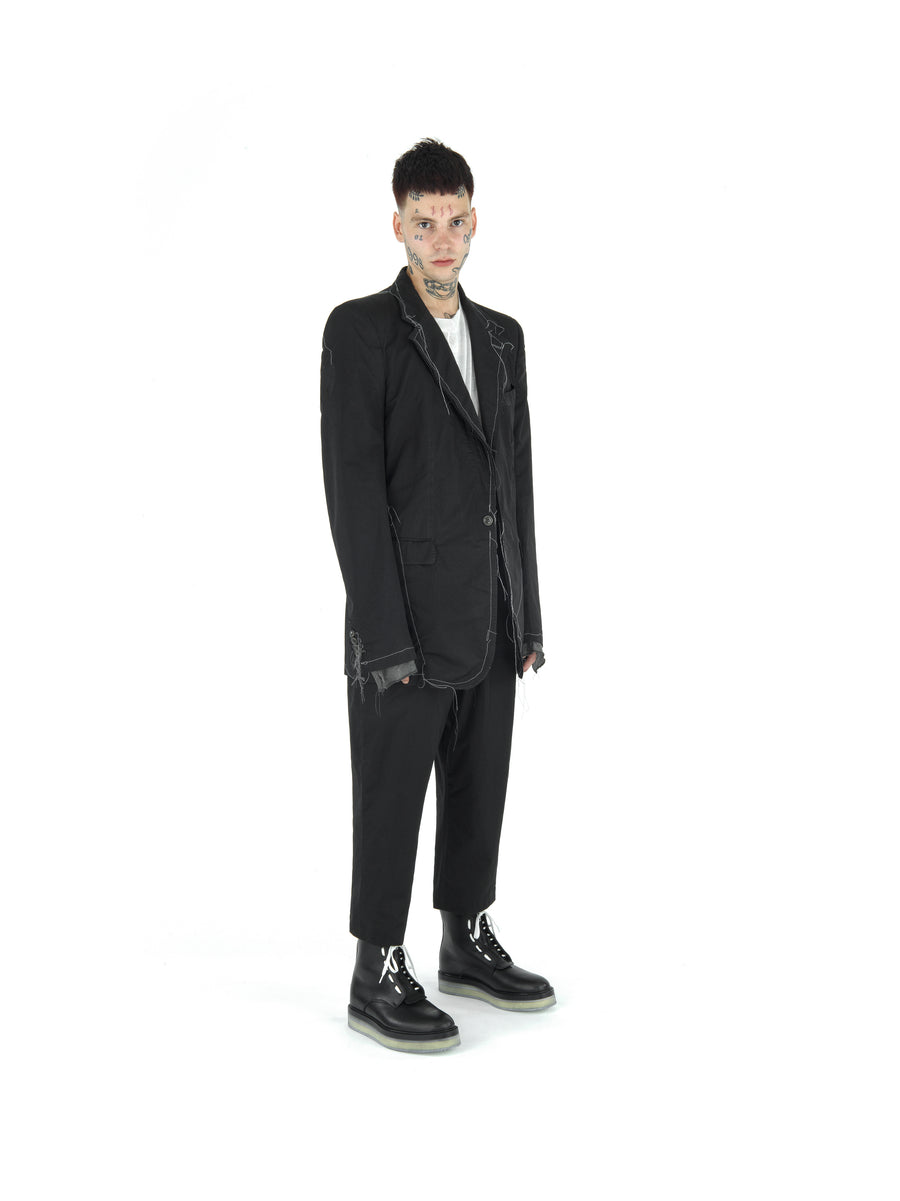 LE25 BOXY FIT DEMI-FINISHED HAND TAILORED GARMENT DYE COTTON SATEEN BLAZER — BLACK