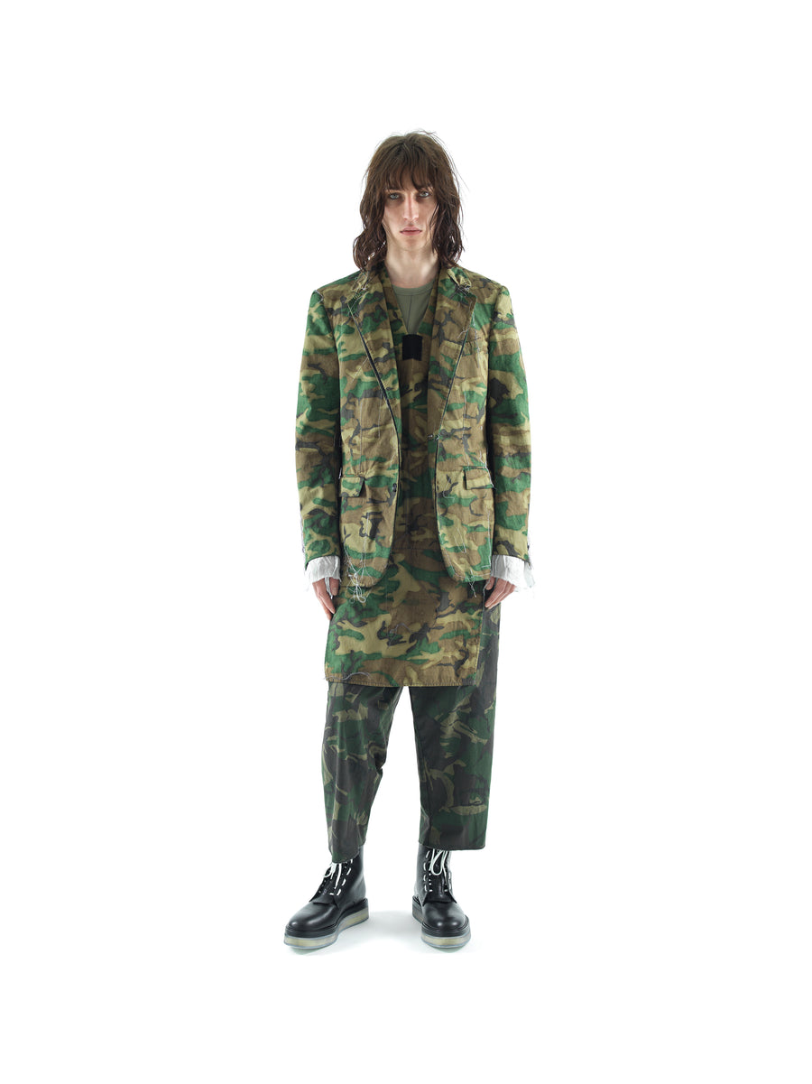 REGULAR FIT 2-BUTTON CAMOUFLAGE COTTON  RIPSTOP BLAZER WITH PETAL BACK — MOSS