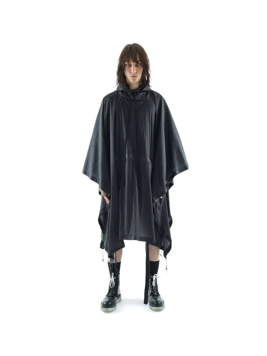 TACTICAL CAPE IN RIPSTOP PARCHMENT NYLON — BLACK