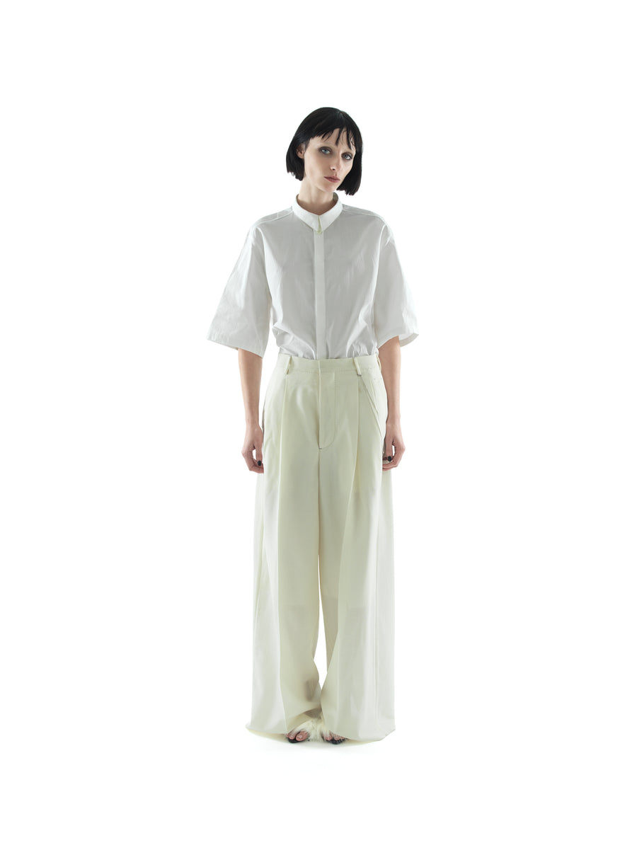 HAND TAILORED BACKLESS SHIRT IN WASHED JAPANESE COTTON RIPSTOP VOILE — CHALK