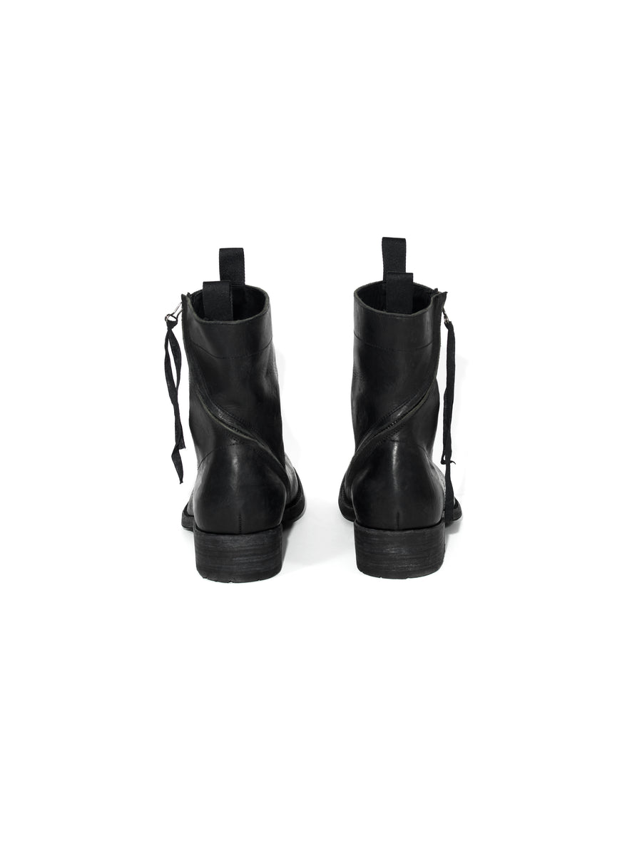 BLOCK HEEL TORSION ZIPPER BOOTS — BLACK