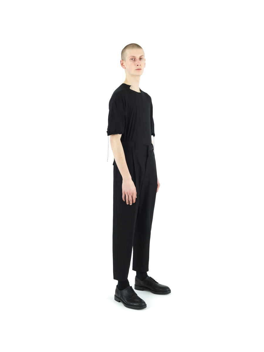 SHIFTED SEAM T-SHIRT IN TORSION JERSEY COTTON VOILE — BLACK