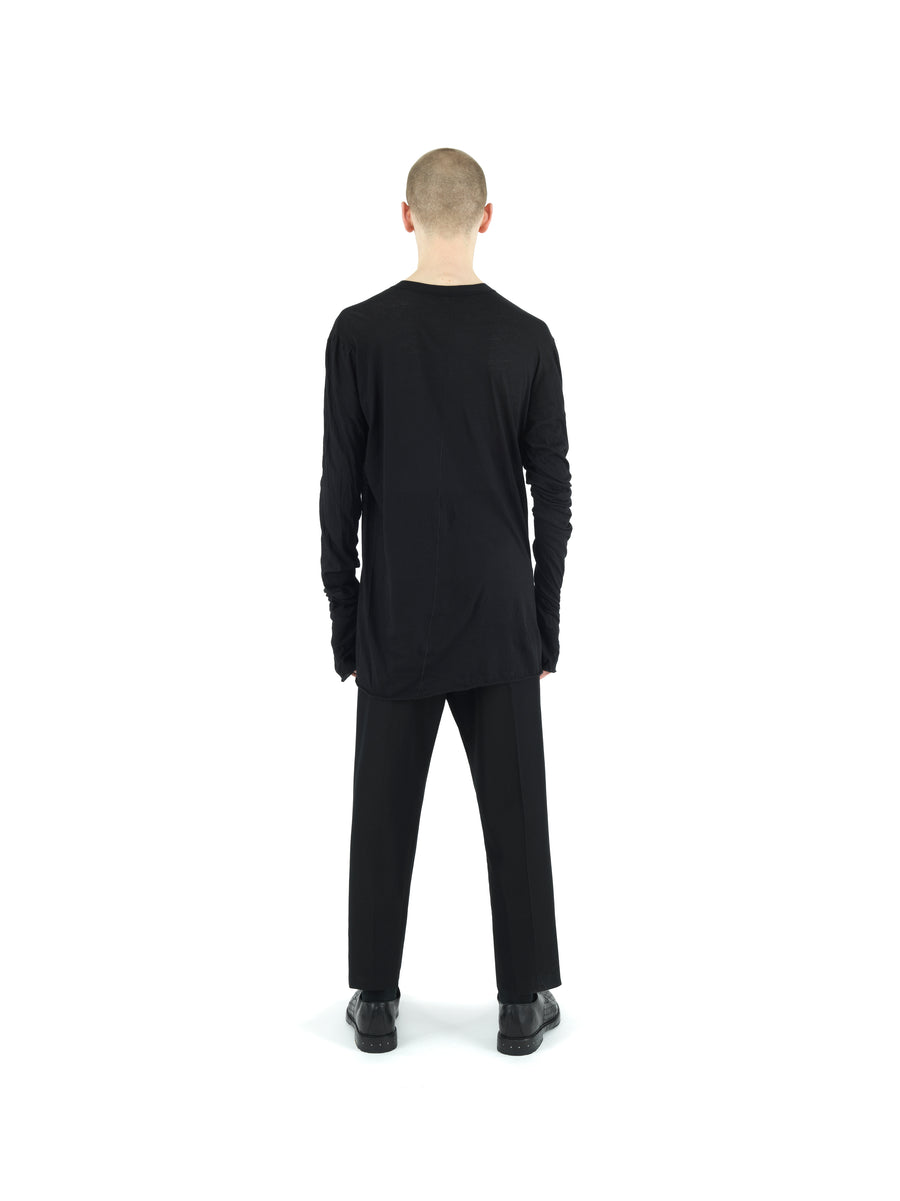 SHIFTED SEAM LONG SLEEVED T-SHIRT IN TORSION JERSEY COTTON VOILE — BLACK