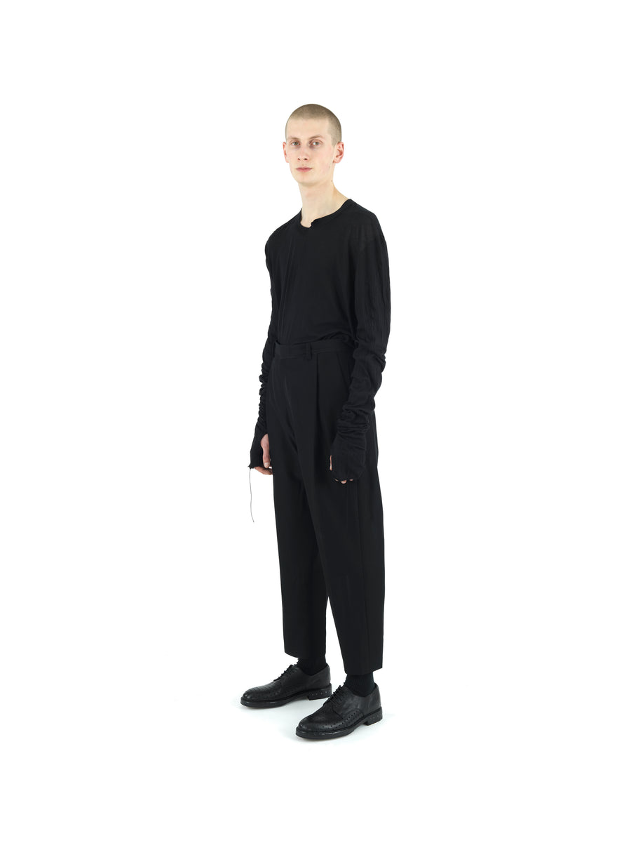 SHIFTED SEAM LONG SLEEVED T-SHIRT IN TORSION JERSEY COTTON VOILE — BLACK