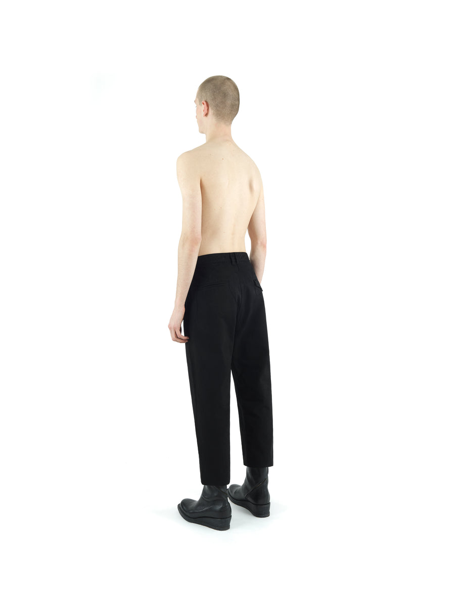 HERITAGE DRILL LOWERED CROTCH CHINO — BLACK