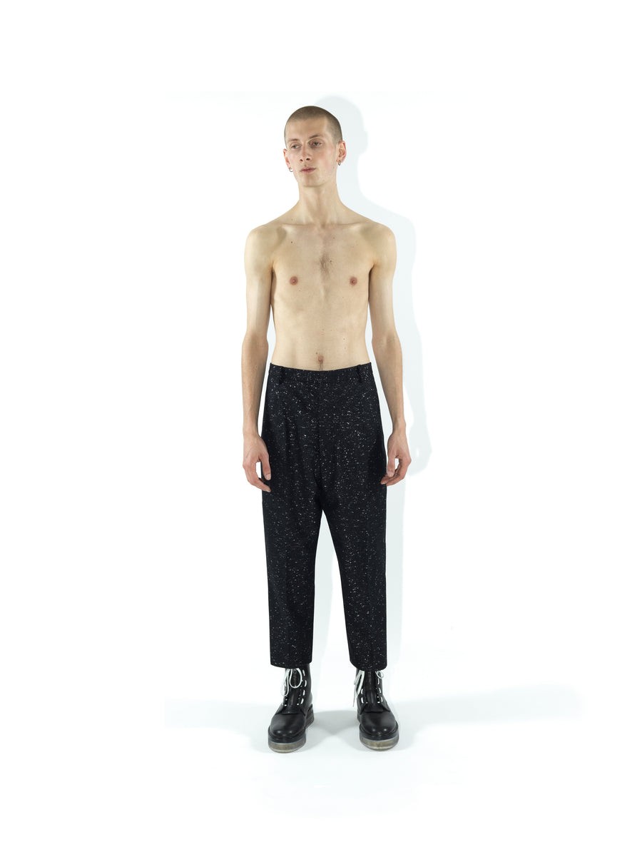 LE25 CARROT FIT, SINGLE PLEAT HAND TAILORED TROUSER IN JAPANESE SILVER TWEED FLANNEL — BLACK / SILVER